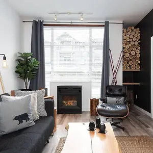 Apartment Prime Location, In/out, Whistler
